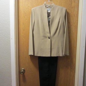 Jessica Howard pantsuit, size 8